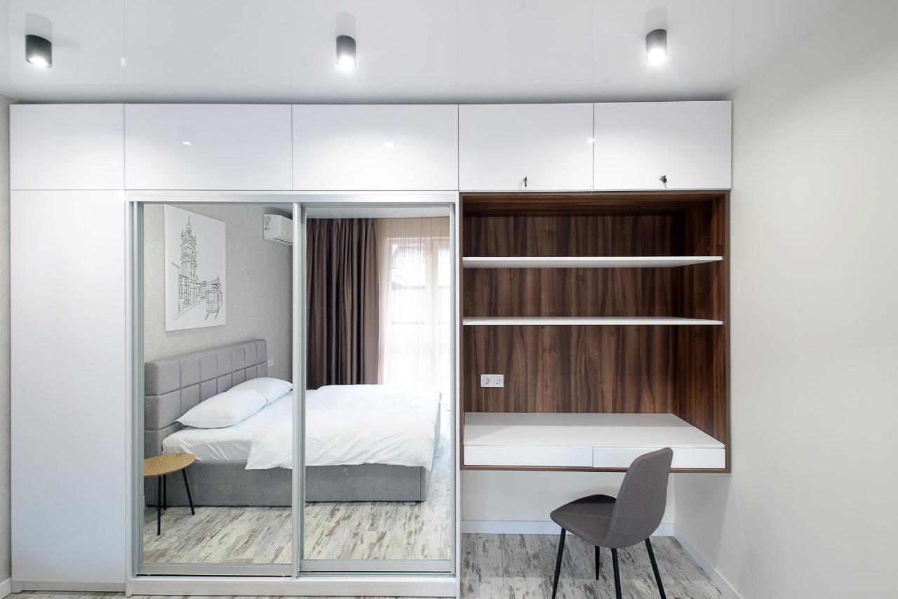 Luxury Nest Lviv Center Apartment ภายนอก รูปภาพ