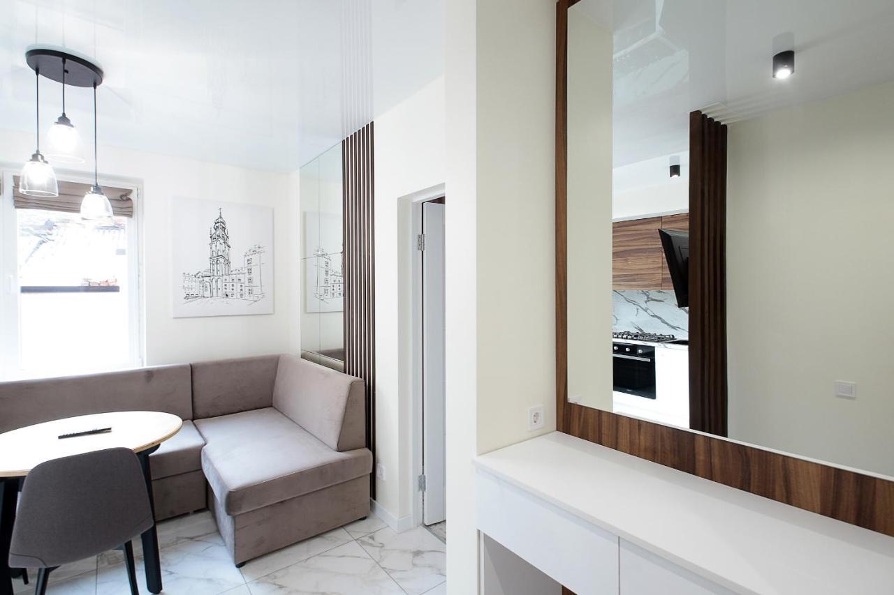 Luxury Nest Lviv Center Apartment ภายนอก รูปภาพ