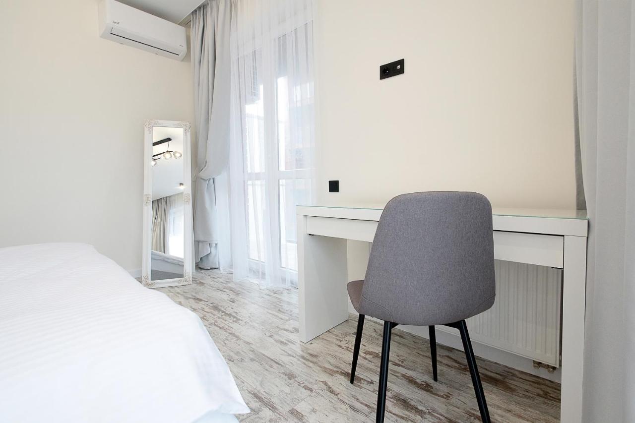 Luxury Nest Lviv Center Apartment ภายนอก รูปภาพ